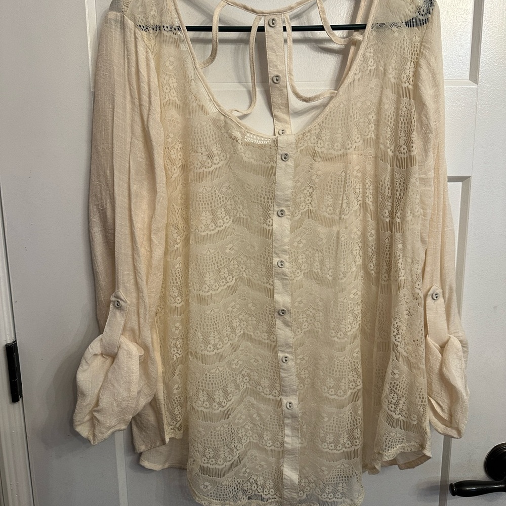 MINE TOO cream top, size 3X (fits more like an XL)